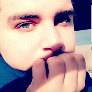 Meet your Posher, Ethan